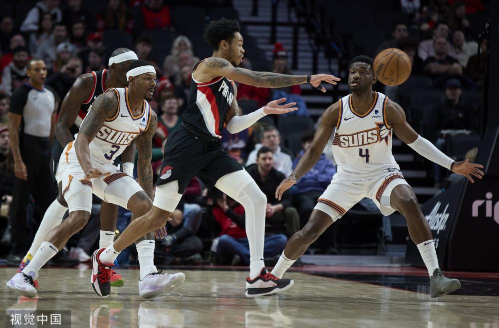 负盛名的俱 负盛名的俱