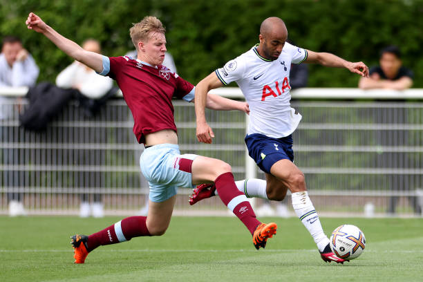 的密切合作 的密切合作